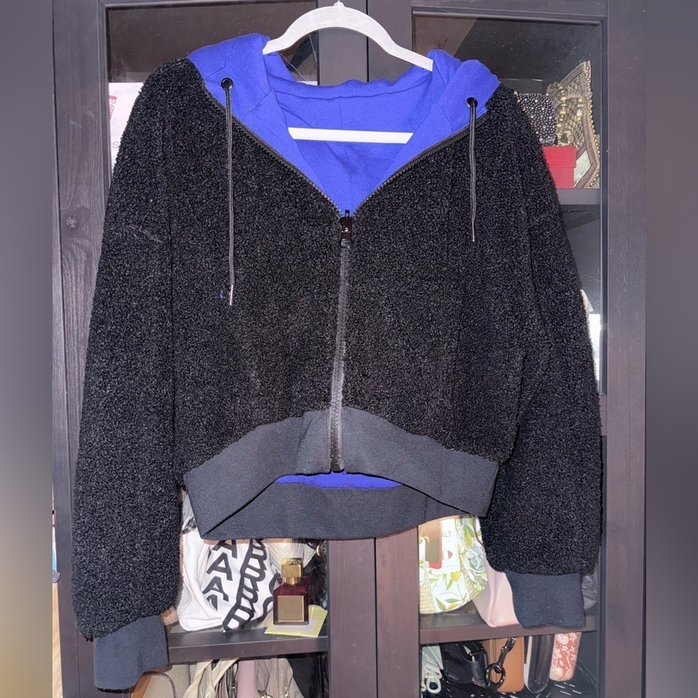 Fabletics Rose Reversible Jacket - Picture 12 of 16